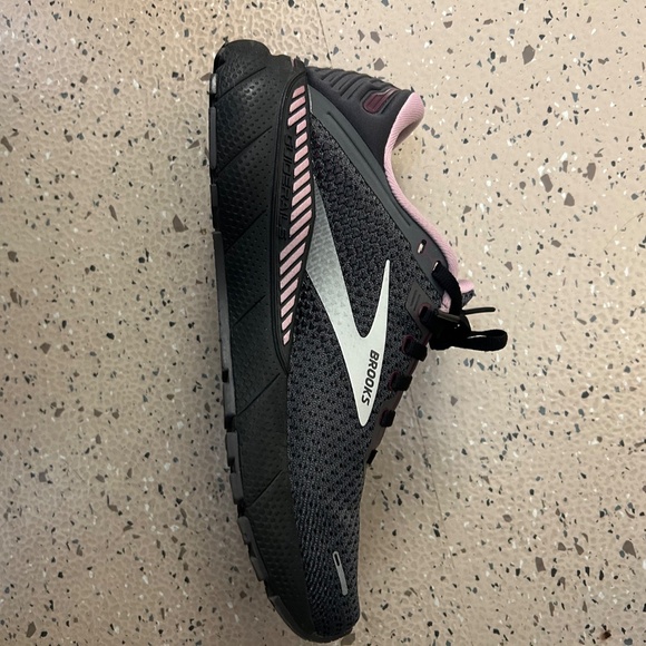 Brooks Adrenaline GTS 22 shoes - Picture 8 of 8